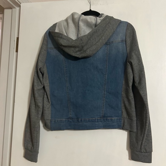 Jean Jacket - Picture 4 of 4